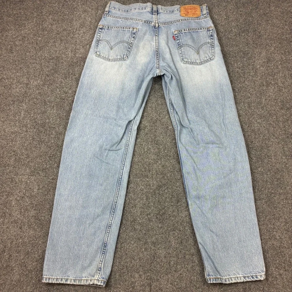 Y2K Levis 550 Relaxed Fit Jeans Mens Size 31x30 Light Wash Blue Denim Cotton